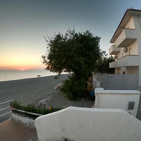 Rivamare Campora Casa Vacanze Кампора Сан-Джованні Екстер'єр фото
