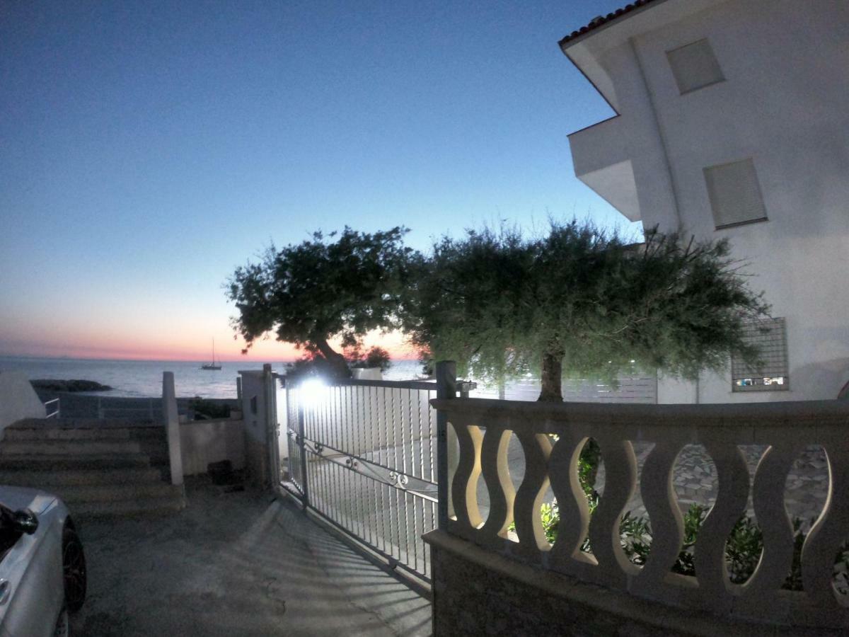 Rivamare Campora Casa Vacanze Кампора Сан-Джованні Екстер'єр фото